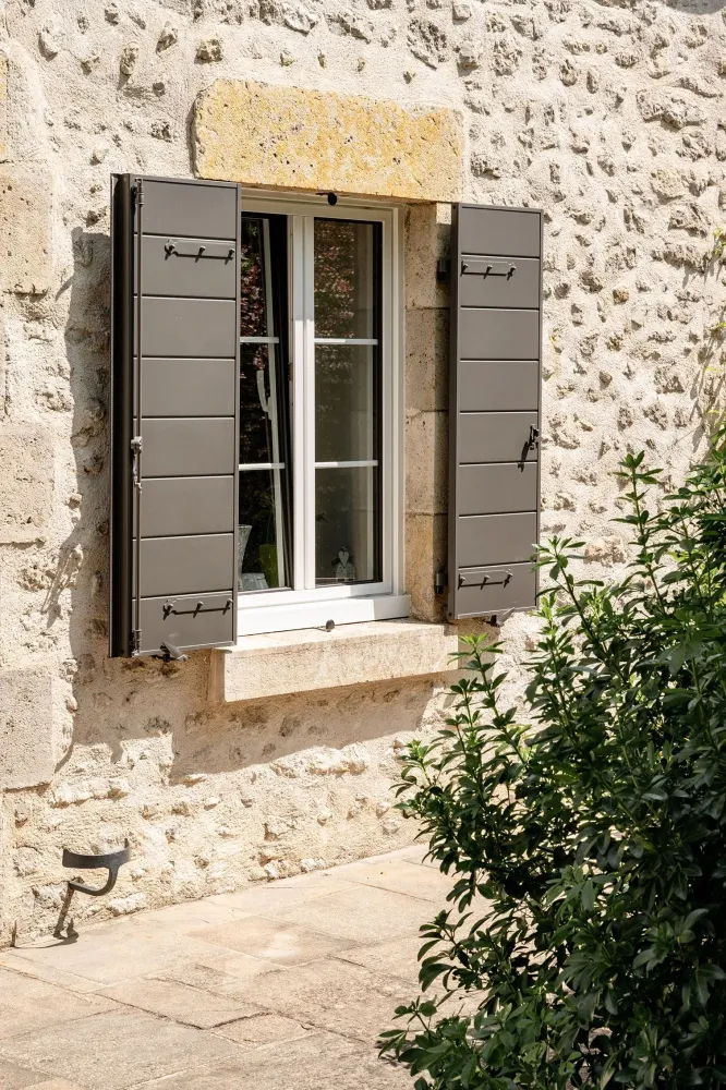 fenêtre près de Neuville-aux-Bois